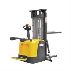 Штабелер самоходный с платформой 2 т 4,5 м XILIN CDDK20 272-061976 - фото 5873931