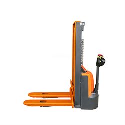 Штабелер самоходный GROST Helper 12/30 272-068877 - фото 6022080